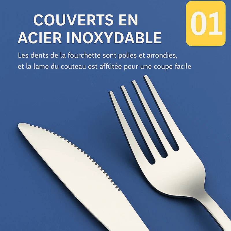 Couteau et fourchette en acier inoxydable posés sur fond bleu, illustrant la qualité et la finition lisse des couverts.