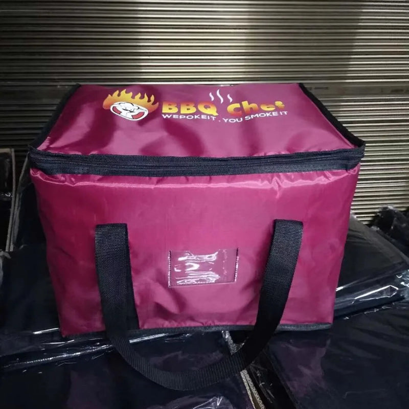 
Sac isotherme de livraison bordeaux avec logo jaune et rouge de face