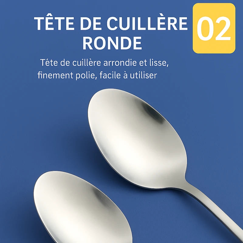 Deux cuillères en acier inoxydable à tête ronde et polie, posées sur un fond bleu élégant, illustrant leur design lisse et ergonomique.