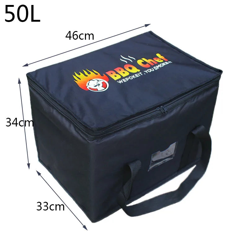 Sac isotherme de livraison noir 50 L avec logo BBQ Chef, affiché avec ses dimensions 46 × 34 × 33 cm.